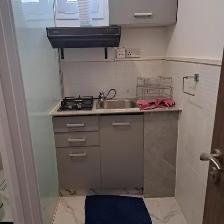 Center Apartment *