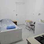 شقة Center *